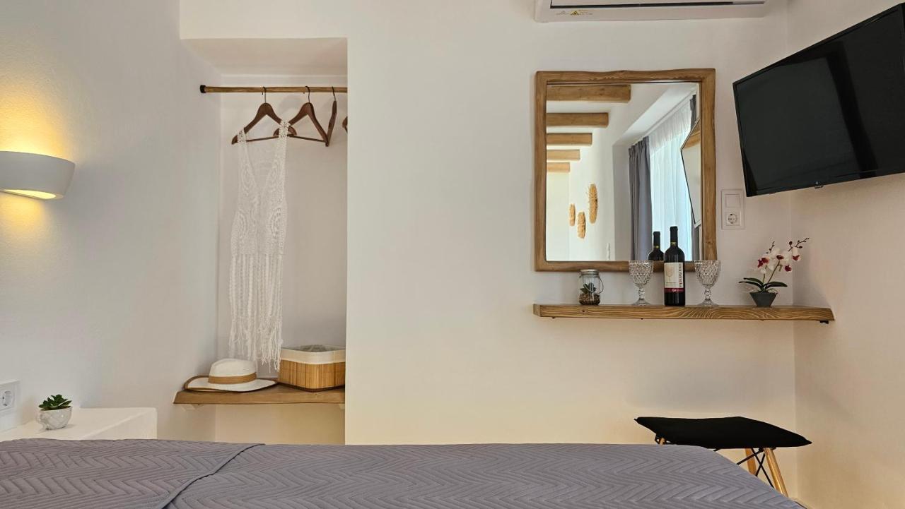 Polychronis Private Suite Pollonia Exterior foto