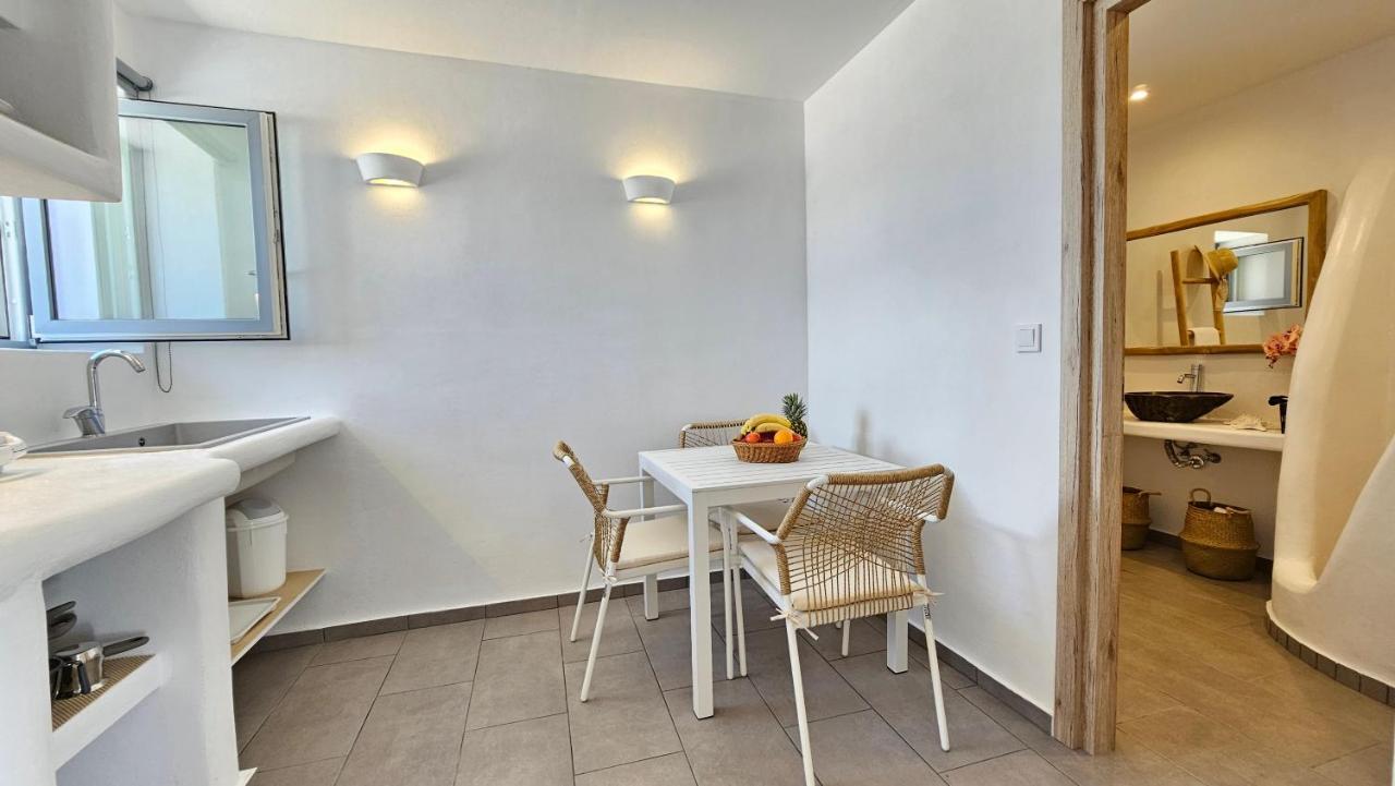 Polychronis Private Suite Pollonia Exterior foto